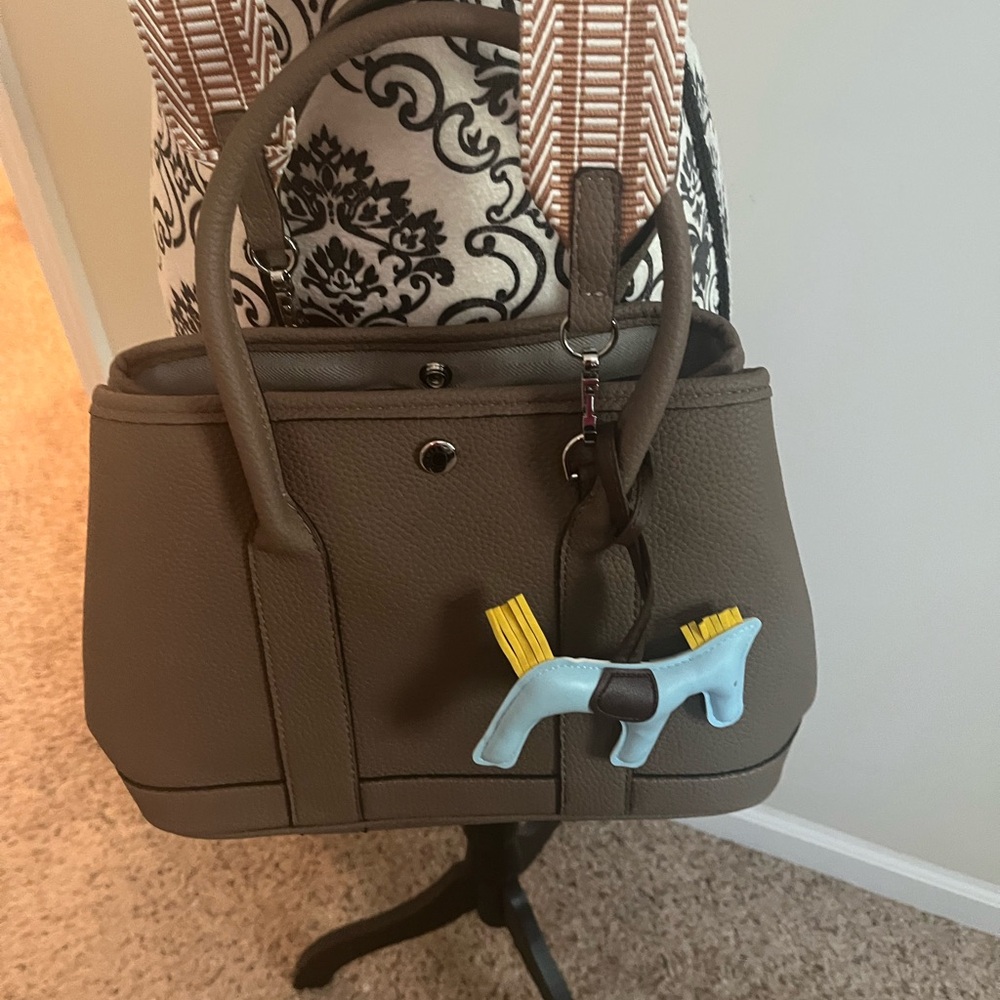 Inspired Garden Tote. Never used. - Picture 2 of 9